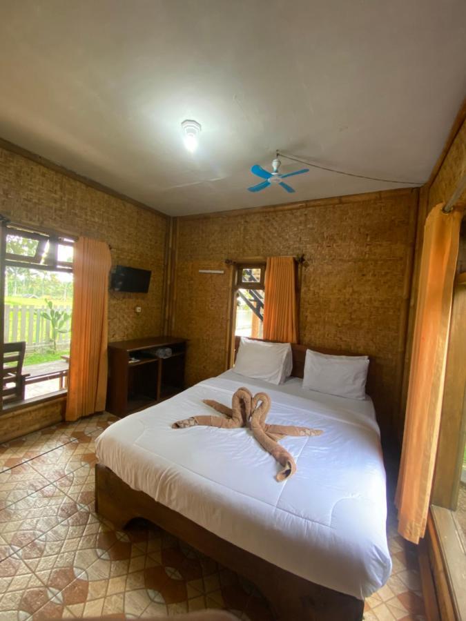 Edrian Bungalows Tetebatu Exterior photo